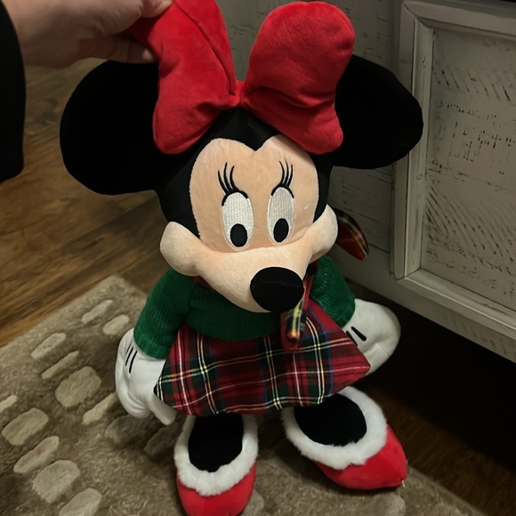2012 Disney Minnie Mouse / Christmas themed - Picture 2 of 4
